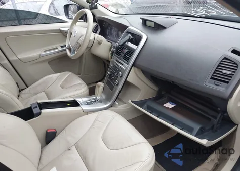 2011 Volvo Xc60 3.2 from USA, damaged, VIN YV4940DZXB2168317